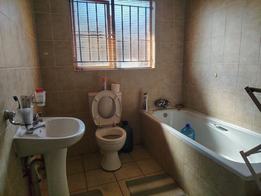 3 Bedroom Property for Sale in Waterval East North West